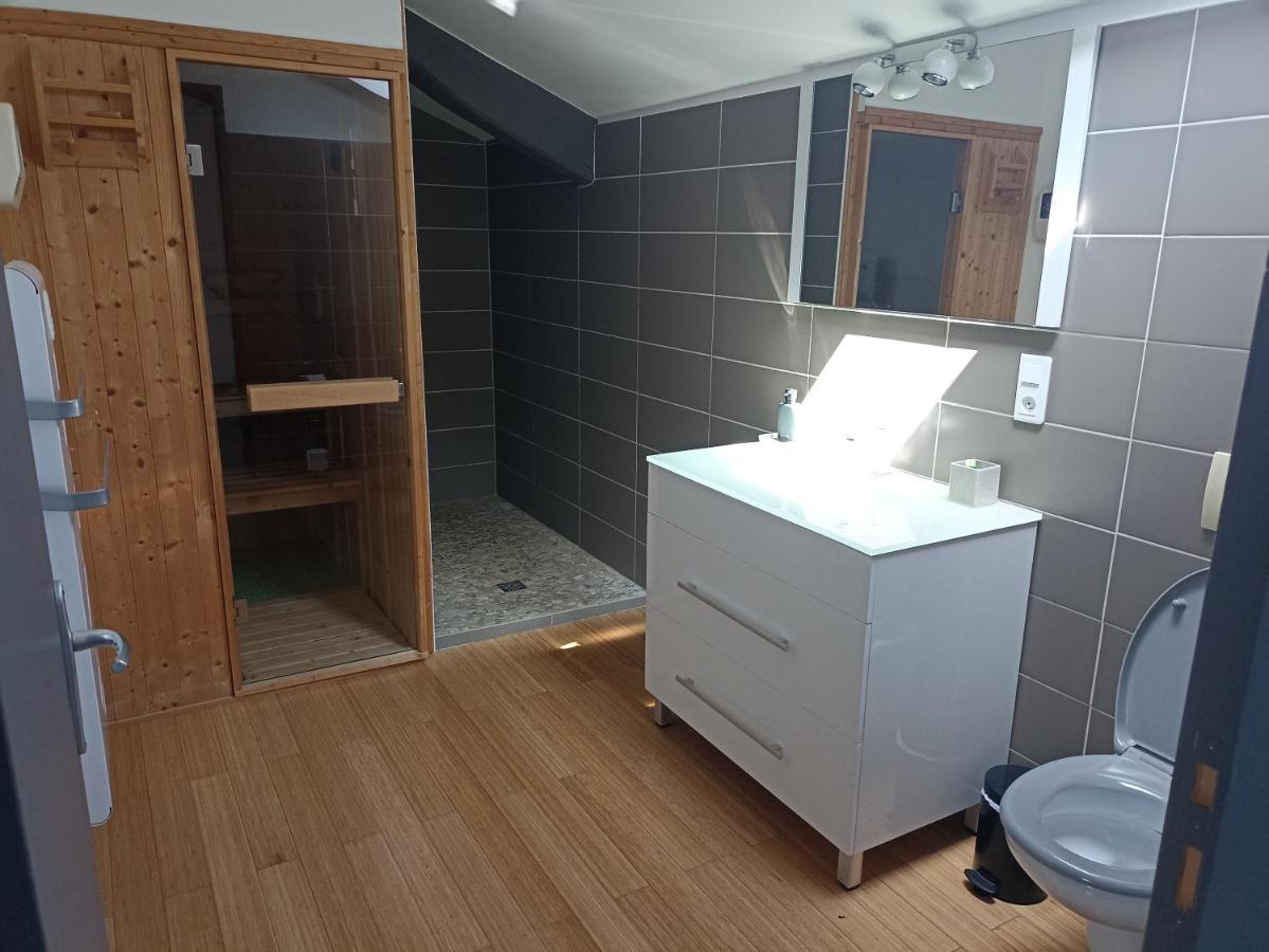 Le Coustalou Hotell Livinhac-le-Haut Eksteriør bilde