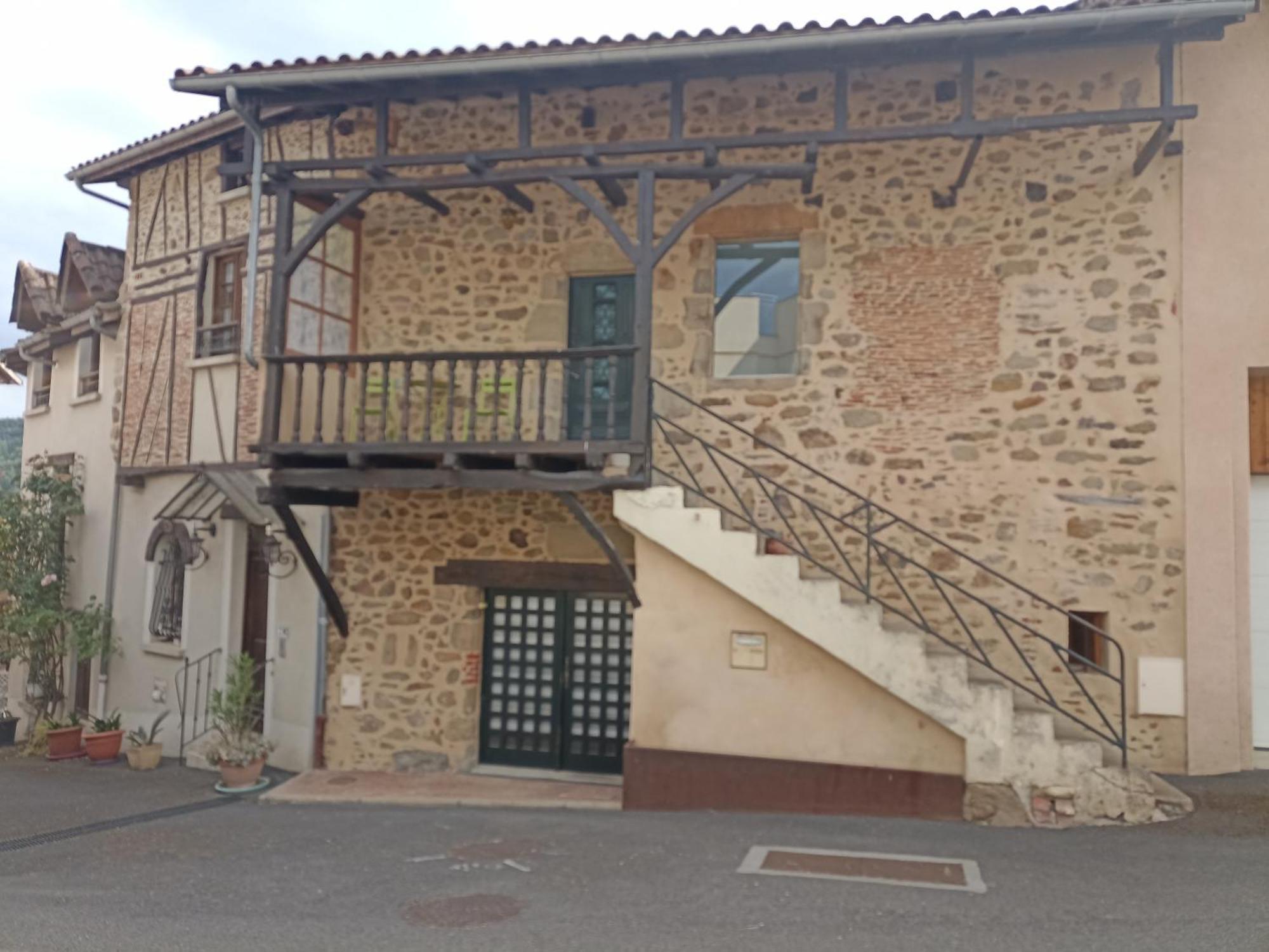 Le Coustalou Hotell Livinhac-le-Haut Eksteriør bilde
